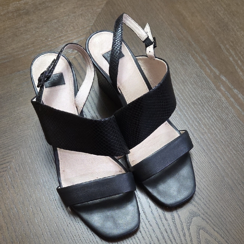 Louise et Cie Black Strappy Heels Size 10